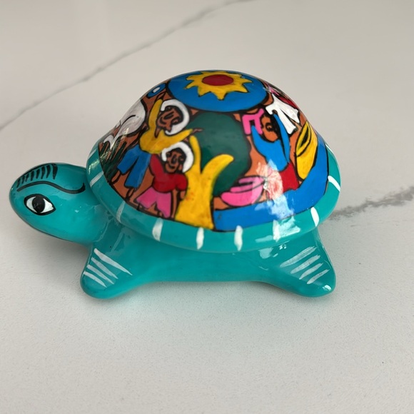 Mexican Folk Art Pottery Trinket Box - Picture 2 of 8